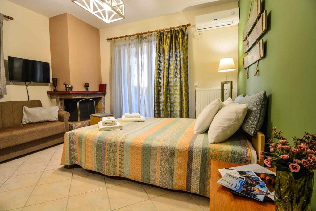 Theoni'S Apartments Ксилокастрон Екстер'єр фото